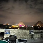 Pyramids Desert View Inn