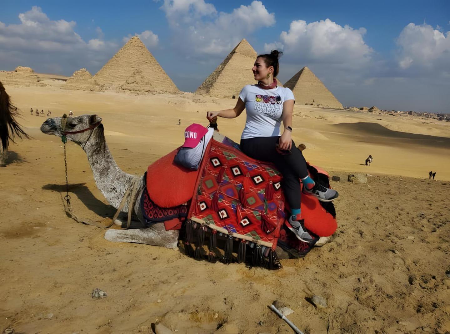 Hotel Pyramids Desert View Cairo